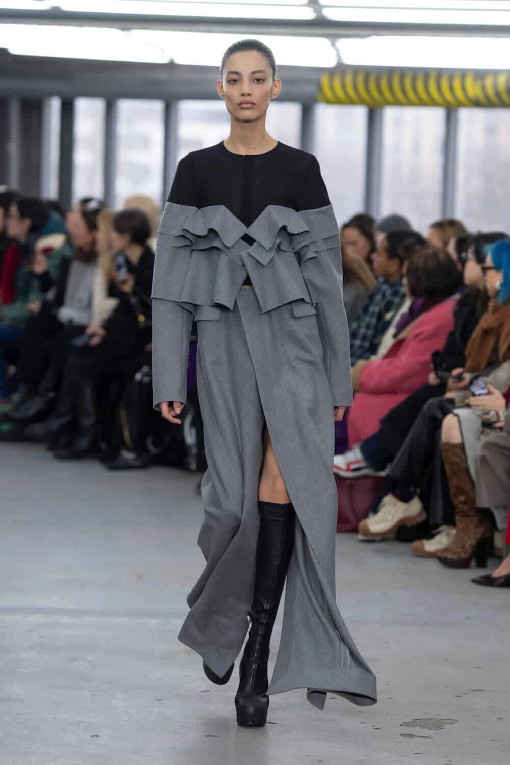 Sacai: Ready-To-Wear AW23 - 10 Magazine